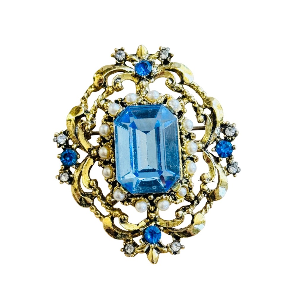 VTG Victorian Style Faux Aquamarine Brooch Pin Cabochon Pearl Filigree Regal 60s